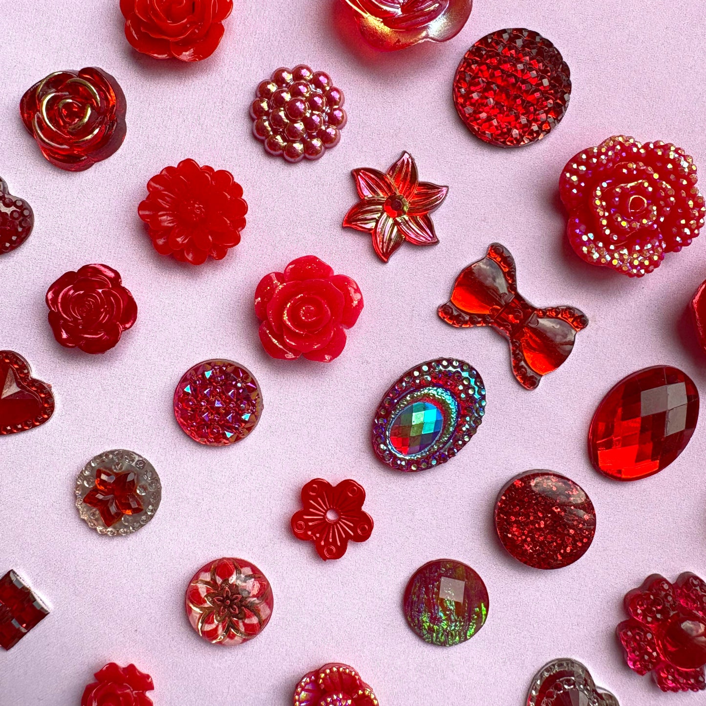 100 Piece Embellishment Set - Red