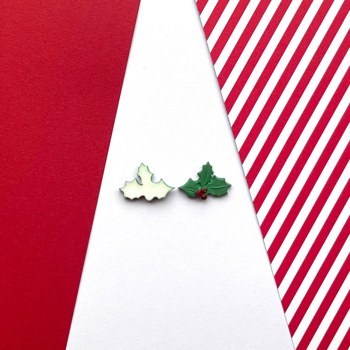 Flatback Small Holly Embellishments - Pack of 4